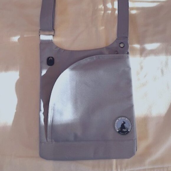 NAT’L WILDLIFE | Federation Crossbody Bag Gray canvas - Unisex - Picture 1 of 10